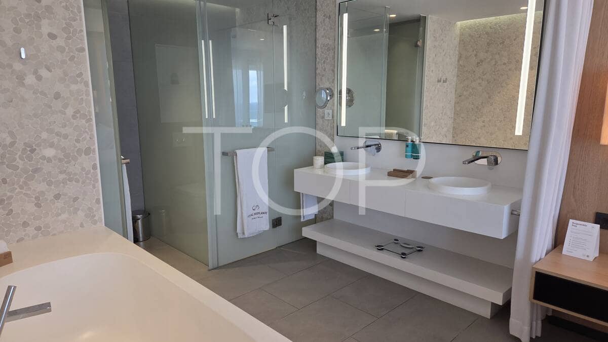 1 soverom Leilighet til salgs i La Caleta Adeje med svømmebasseng - € 780 000 (Ref: 9755091)