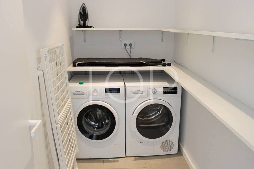 2 bedroom Flat for sale in La Caleta Adeje with pool - € 1,095,000 (Ref: 9758262)