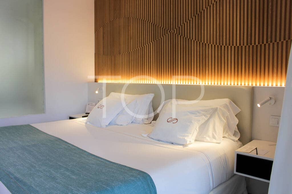 2 bedroom Flat for sale in La Caleta Adeje with pool - € 1,095,000 (Ref: 9758262)