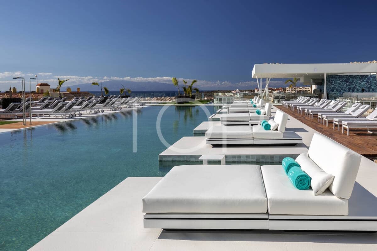 2 bedroom Flat for sale in La Caleta Adeje with pool - € 1,095,000 (Ref: 9758262)