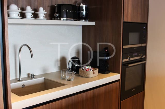 2 sypialnia Dom szeregowy na sprzedaż w Playa del Duque, Adeje z basenem - 1 125 000 € (Ref: 9761586)