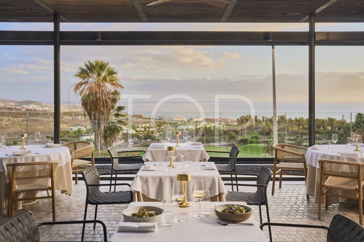 2 sypialnia Dom szeregowy na sprzedaż w Costa Adeje z basenem - 1 125 000 € (Ref: 9761586)