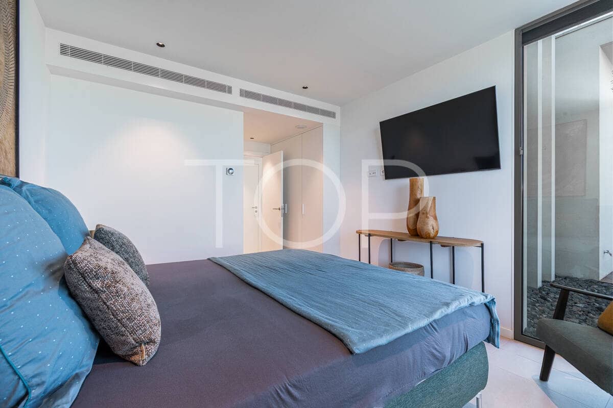 3 soverom Villa til salgs i Guia de Isora med svømmebasseng garasje - € 1 895 000 (Ref: 9789984)