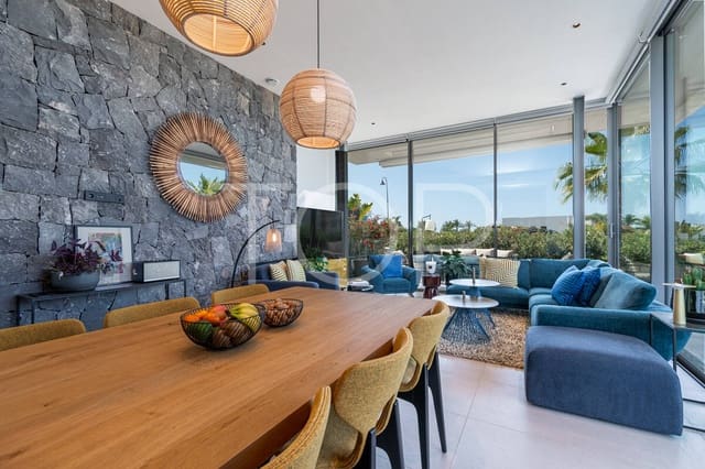 3 soverom Villa til salgs i Guía de Isora med svømmebasseng garasje - € 1 895 000 (Ref: 9789984)