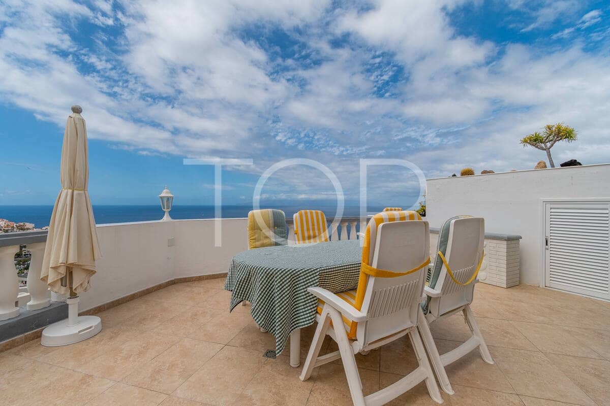 Piso de 2 habitaciones en Los Gigantes en venta con garaje - 475.000 € (Ref: 9796285)