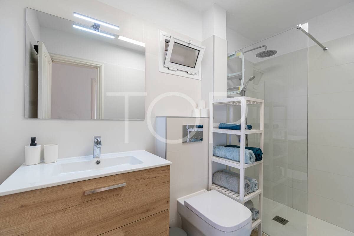 Piso de 2 habitaciones en Los Gigantes en venta con garaje - 475.000 € (Ref: 9796285)