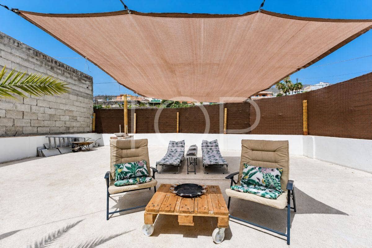 2 bedroom Terraced Villa for sale in Adeje with garage - € 355,000 (Ref: 9819733)