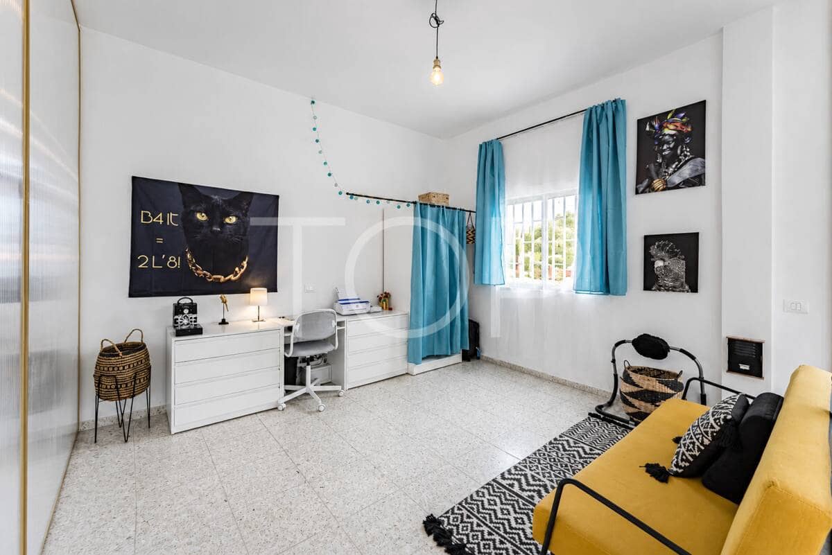 2 bedroom Terraced Villa for sale in Adeje with garage - € 355,000 (Ref: 9819733)