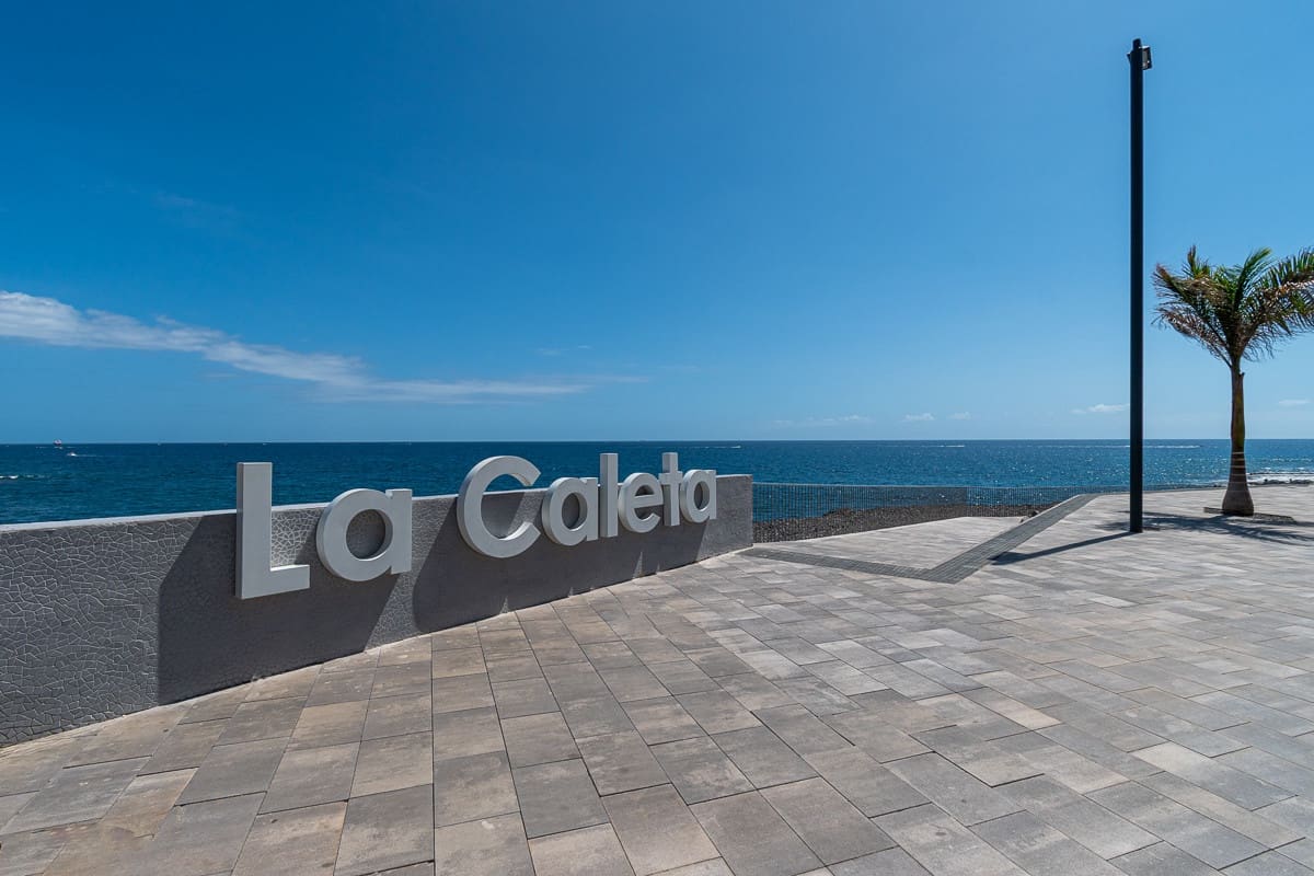 2 bedroom Penthouse for sale in La Caleta Adeje with pool garage - € 1,200,000 (Ref: 9821831)