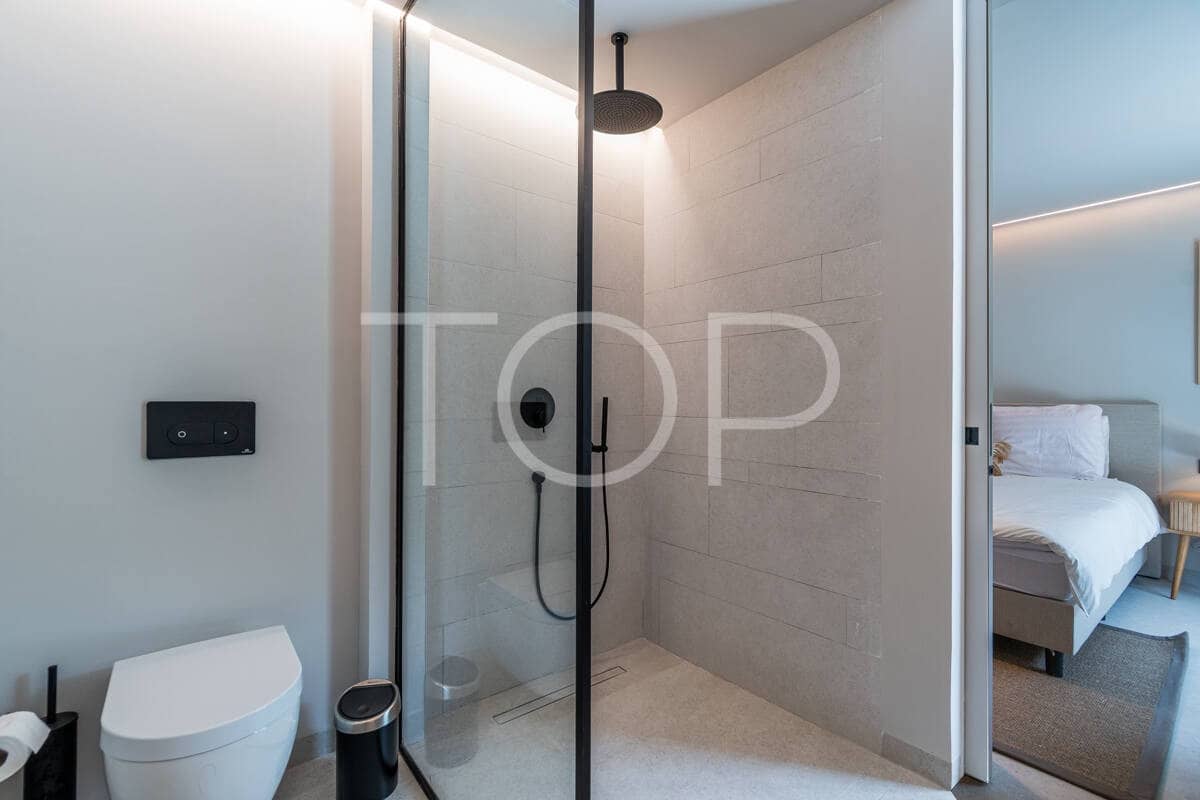 2 chambre Appartement à vendre à Adeje avec piscine garage - 1 295 000 € (Ref: 9841945)