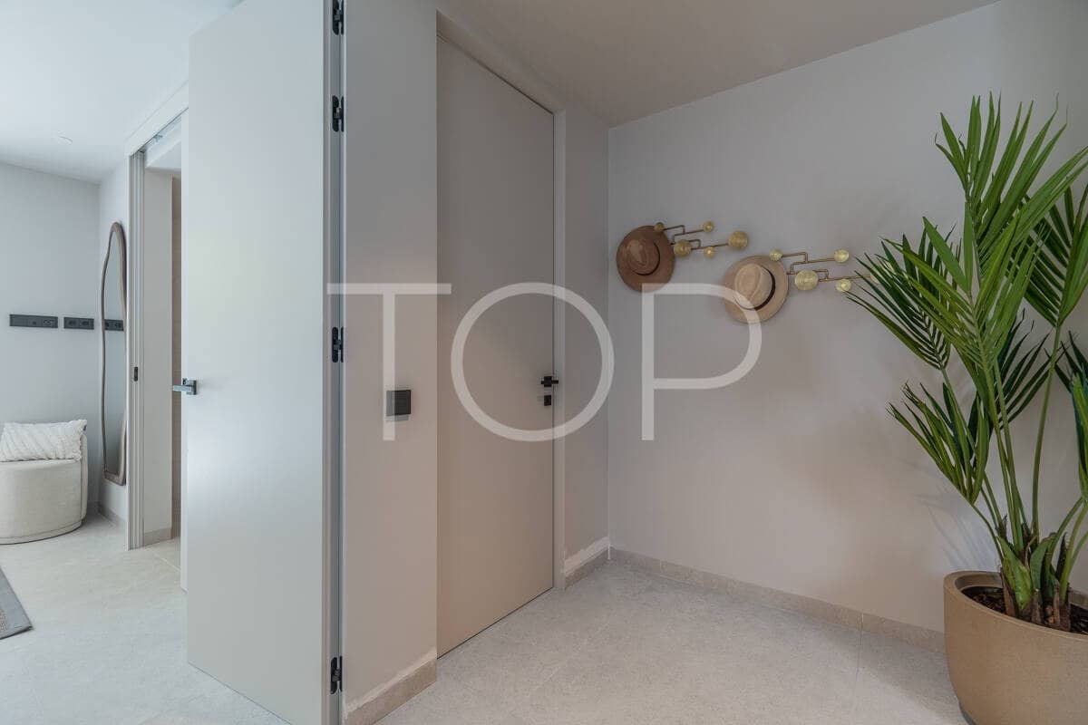 2 chambre Appartement à vendre à Adeje avec piscine garage - 1 295 000 € (Ref: 9841945)