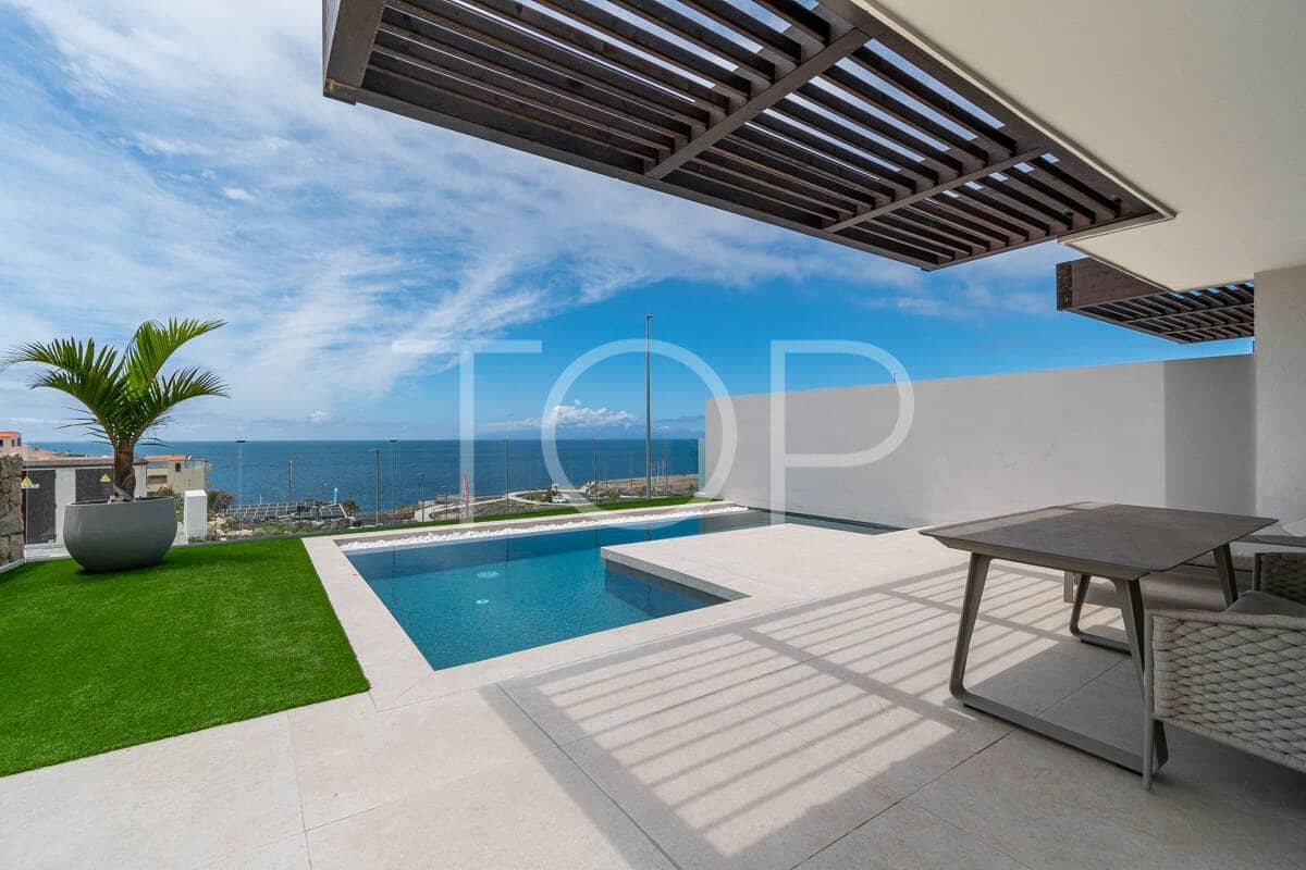 2 chambre Appartement à vendre à Adeje avec piscine garage - 1 295 000 € (Ref: 9841945)