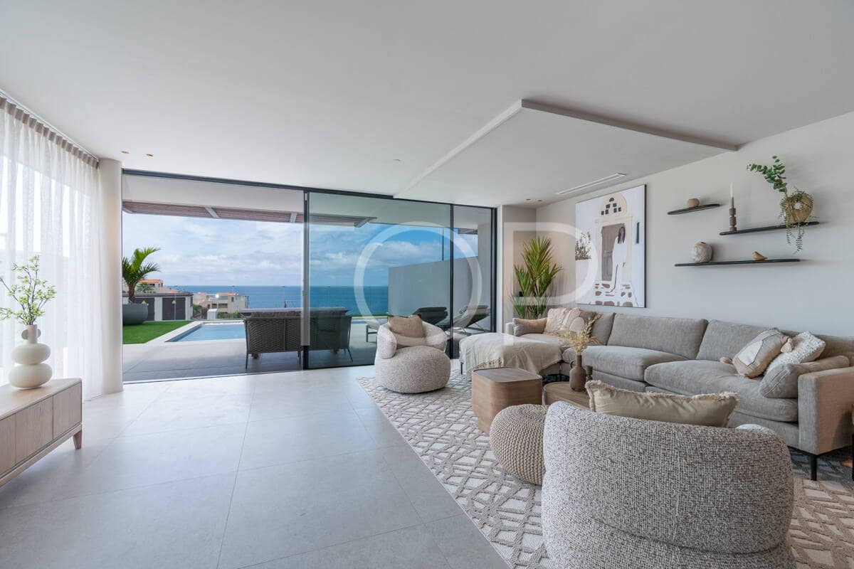 2 chambre Appartement à vendre à Adeje avec piscine garage - 1 295 000 € (Ref: 9841945)