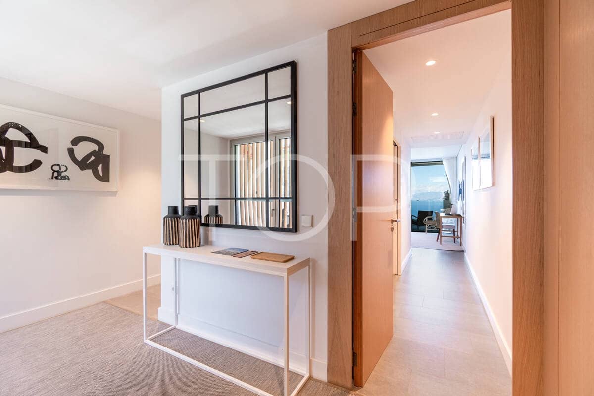 3 bedroom Flat for sale in Guia de Isora with pool garage - € 1,475,000 (Ref: 9841946)