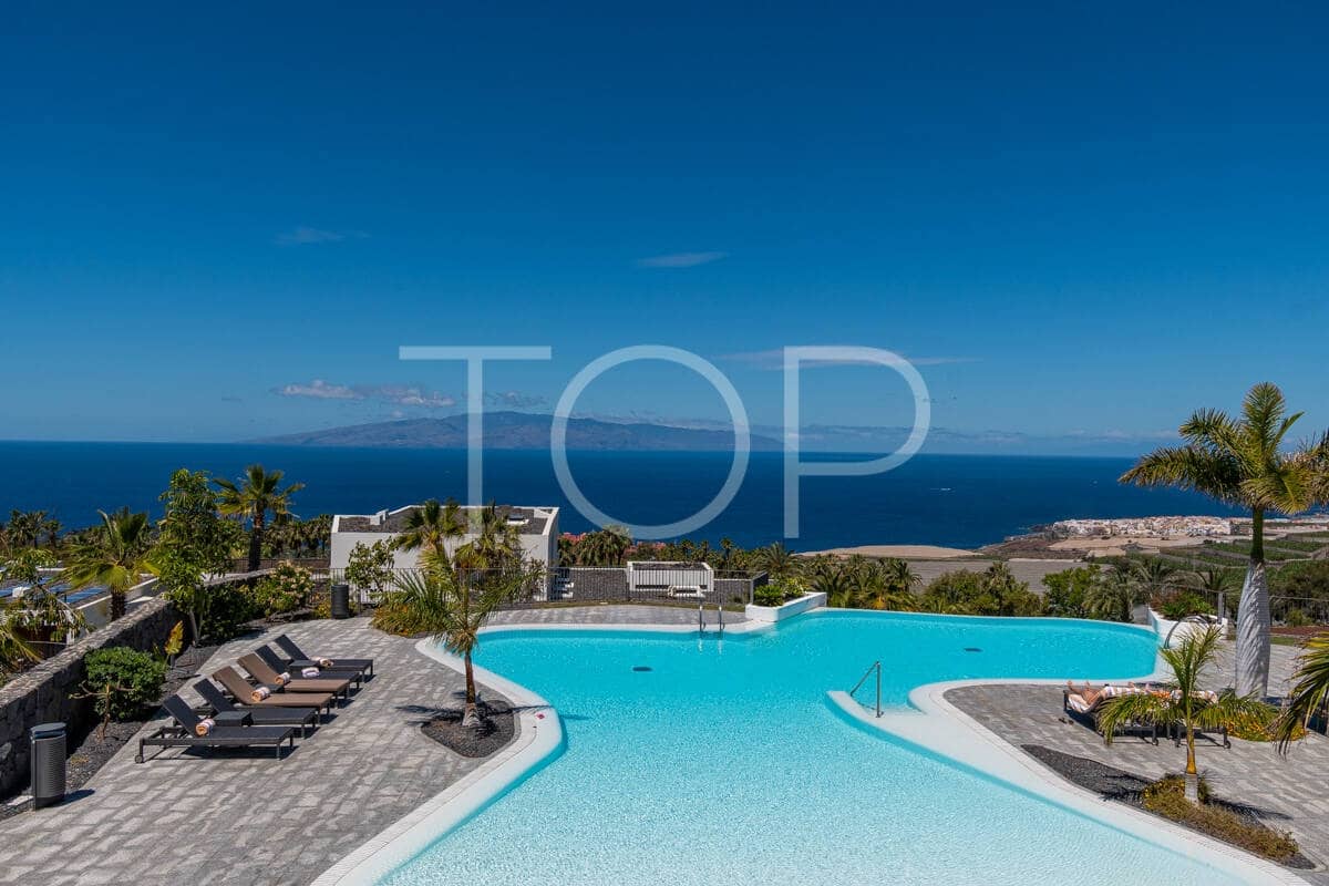 3 bedroom Flat for sale in Guia de Isora with pool garage - € 1,475,000 (Ref: 9841946)