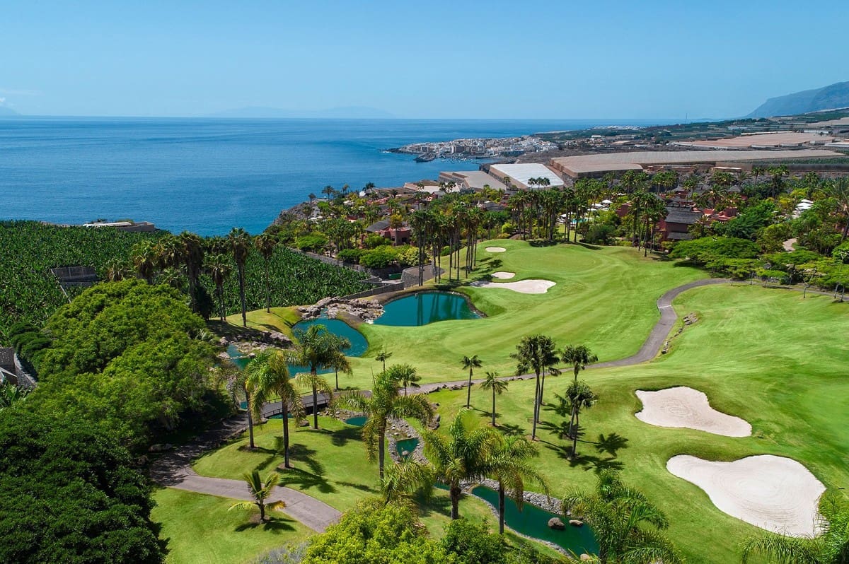 3 bedroom Flat for sale in Guia de Isora with pool garage - € 1,475,000 (Ref: 9841946)