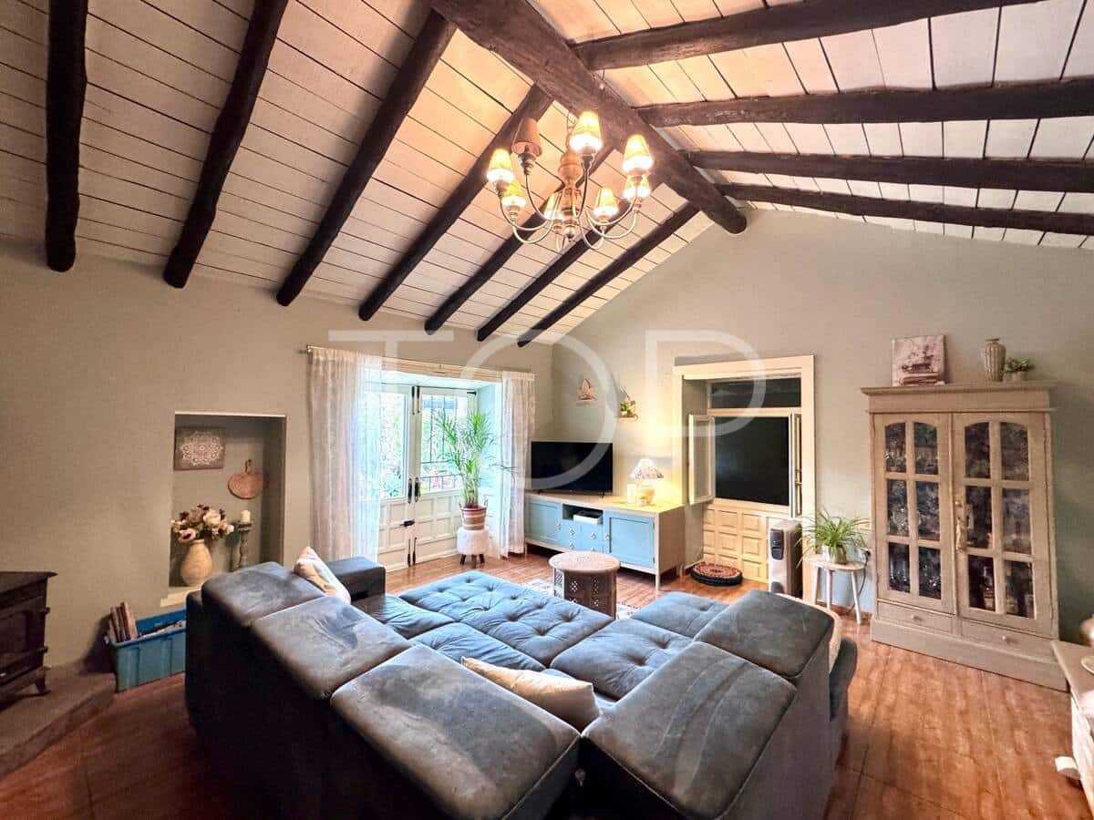 2 bedroom Finca/Country House for sale in San Miguel de Abona with garage - € 479,000 (Ref: 9844689)