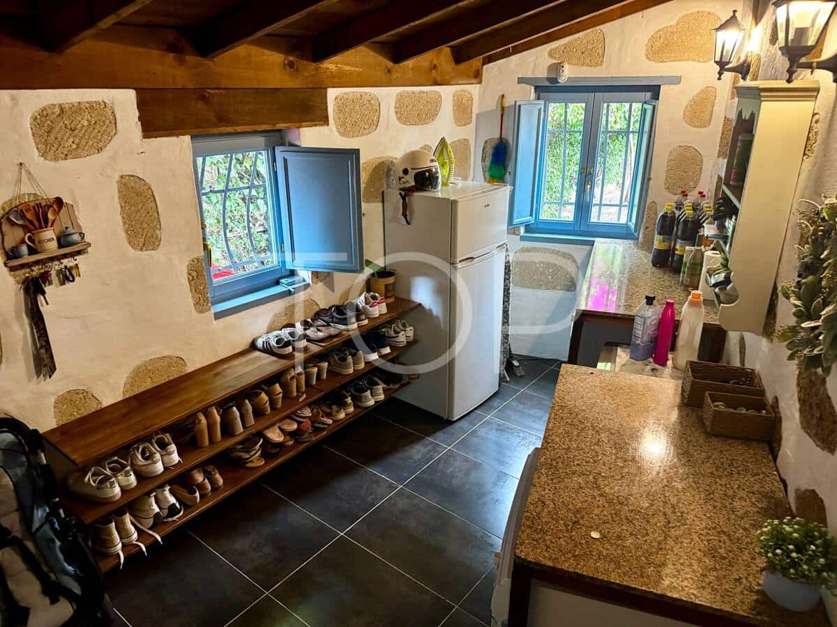 2 bedroom Finca/Country House for sale in San Miguel de Abona with garage - € 479,000 (Ref: 9844689)