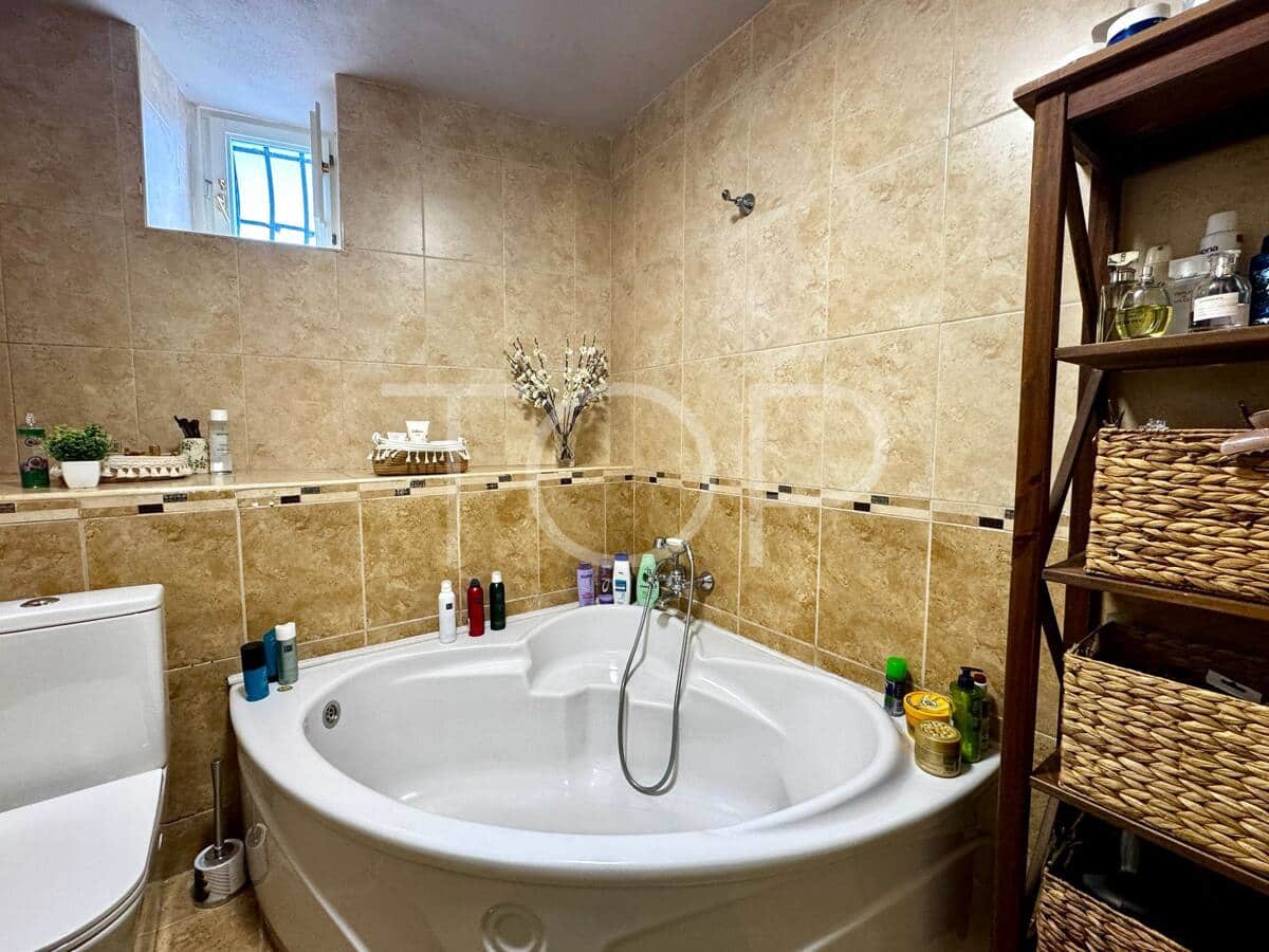 2 bedroom Finca/Country House for sale in San Miguel de Abona with garage - € 479,000 (Ref: 9844689)
