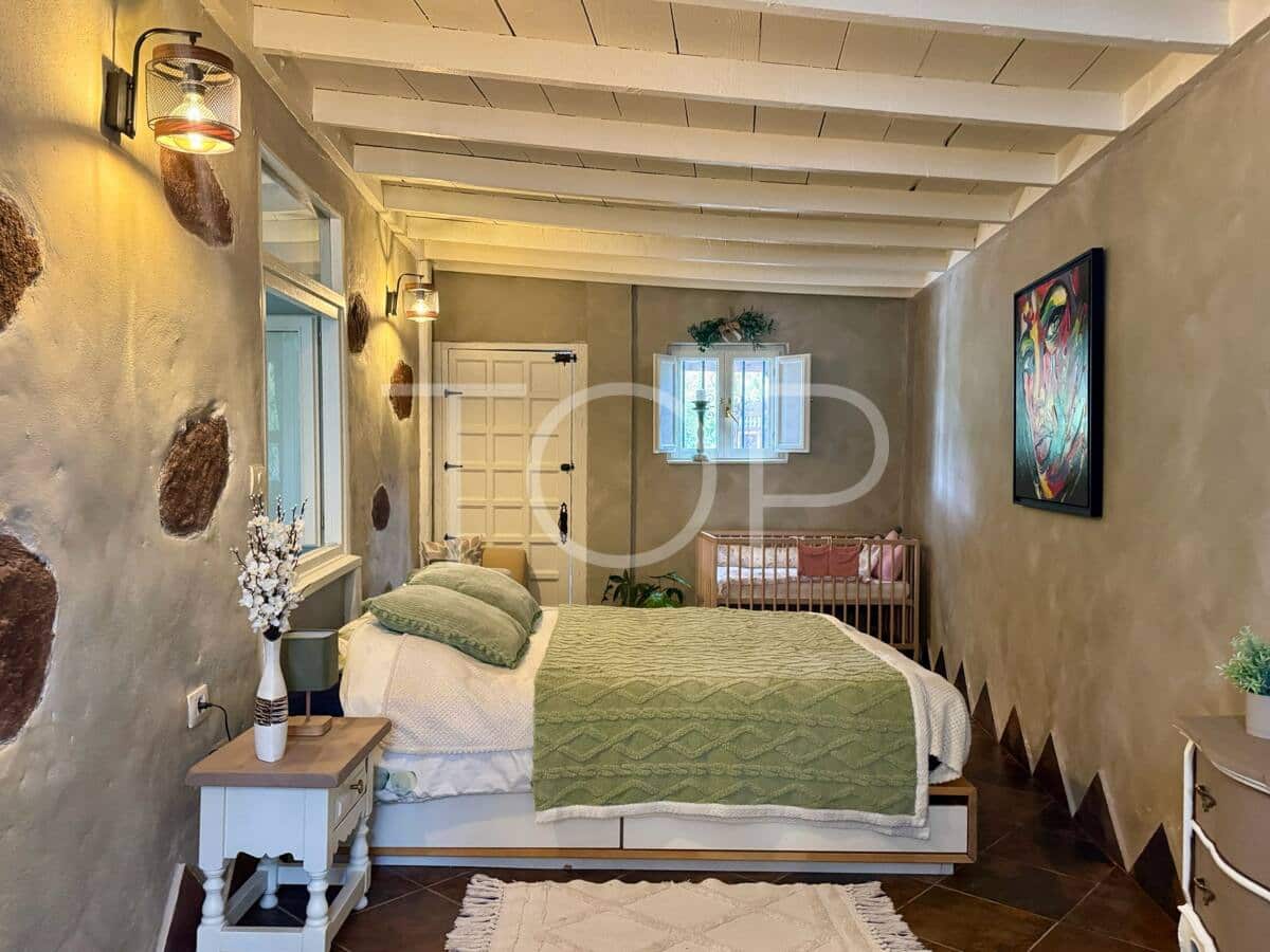 2 bedroom Finca/Country House for sale in San Miguel de Abona with garage - € 479,000 (Ref: 9844689)