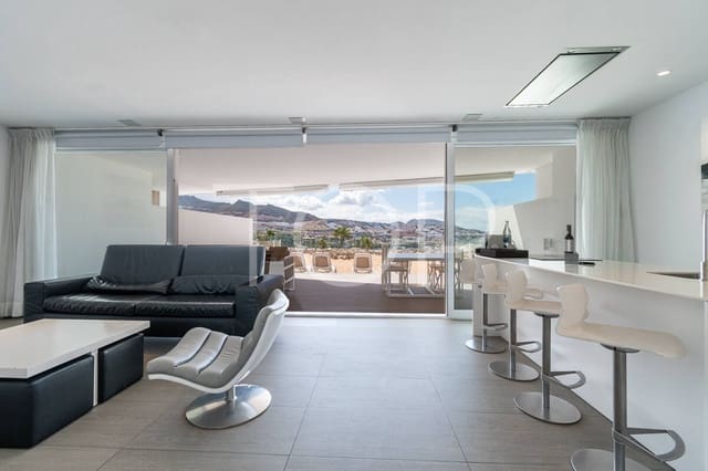 2 chambre Appartement à vendre à Playa del Duque, Adeje avec piscine garage - 990 000 € (Ref: 9850769)