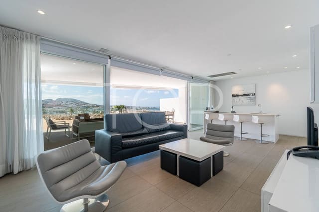2 chambre Appartement à vendre à Playa del Duque, Adeje avec piscine garage - 990 000 € (Ref: 9850769)