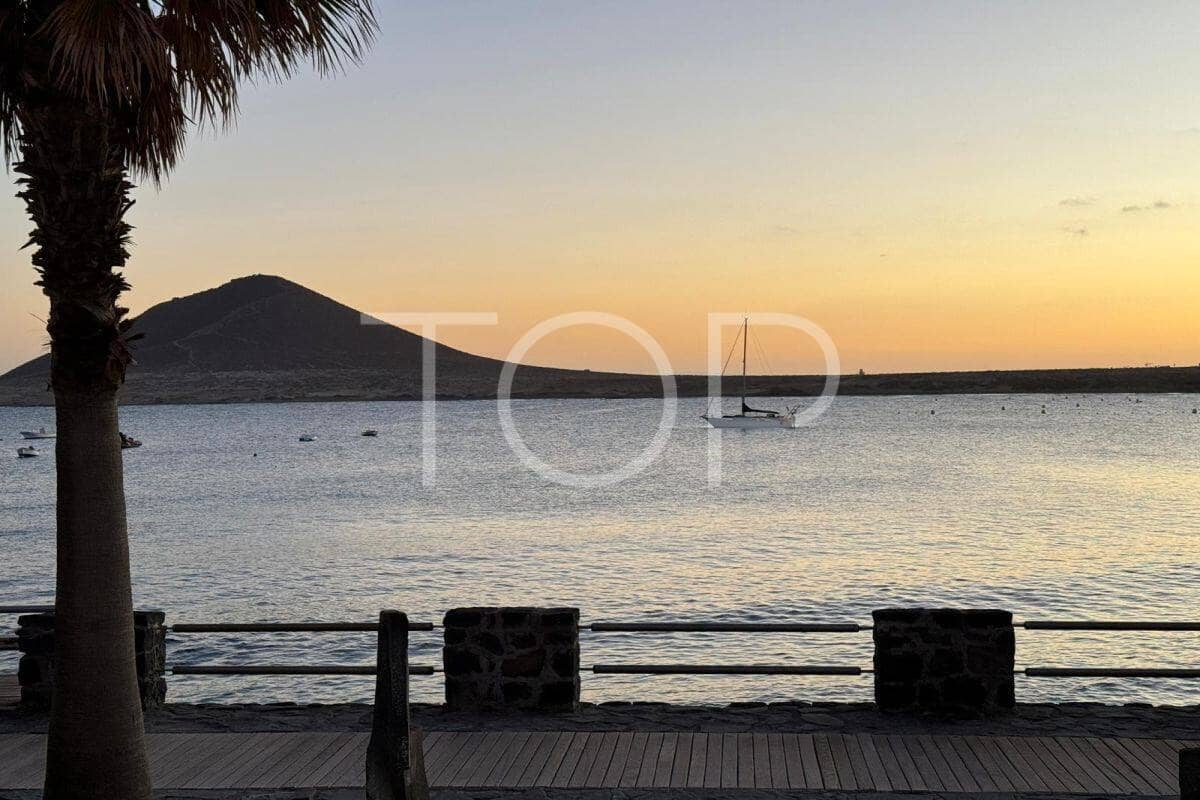 2 bedroom Flat for sale in El Medano with garage - € 350,000 (Ref: 9854710)