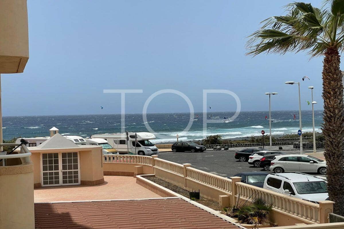 2 bedroom Flat for sale in El Medano with garage - € 350,000 (Ref: 9854710)