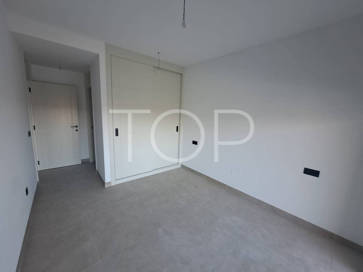 2 bedroom Penthouse for sale in El Madronal with pool garage - € 700,000 (Ref: 9883862)