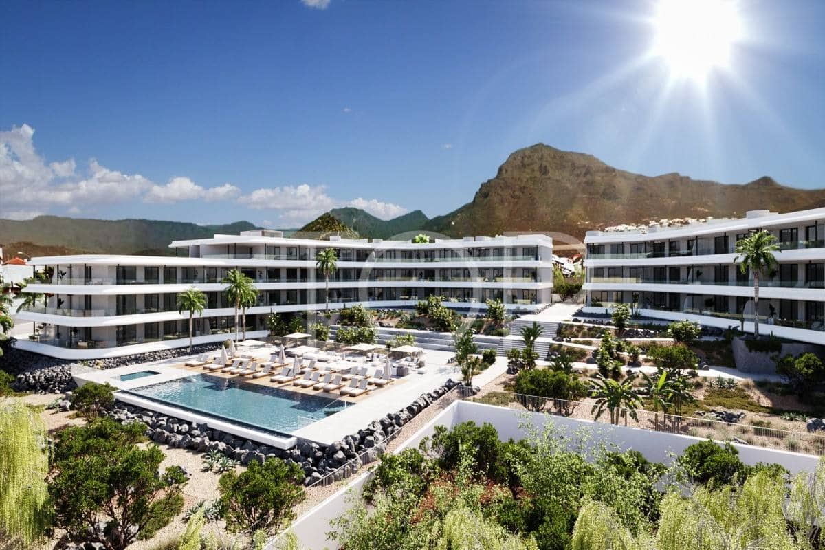 2 bedroom Penthouse for sale in El Madronal with pool garage - € 700,000 (Ref: 9883862)