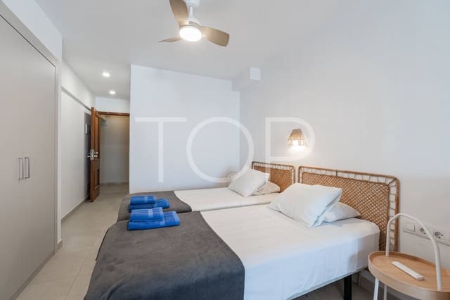 1 soveværelse Loft til salg i San Eugenio Bajo, Adeje med swimmingpool - € 290.000 (Ref: 9891498)