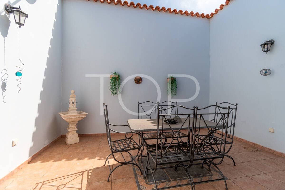 4 camera da letto Villa in vendita in Adeje con piscina garage - 1.299.000 € (Rif: 9895631)