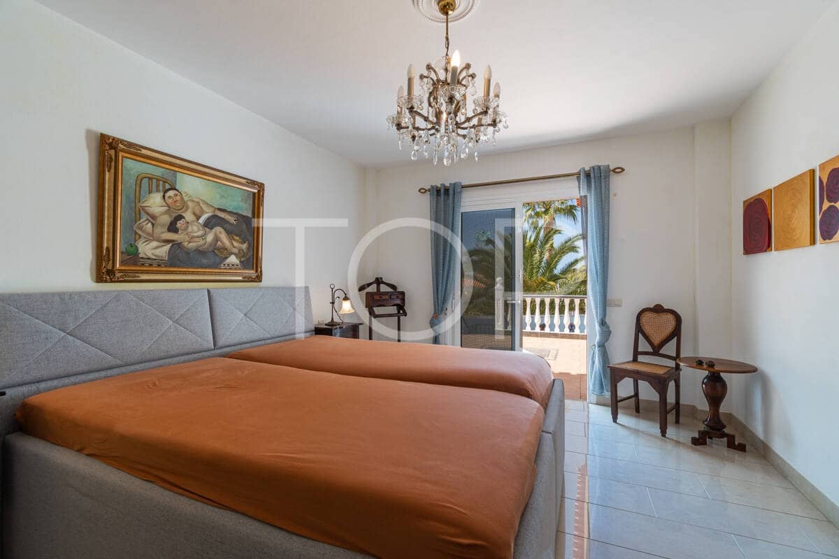 4 camera da letto Villa in vendita in Adeje con piscina garage - 1.299.000 € (Rif: 9895631)