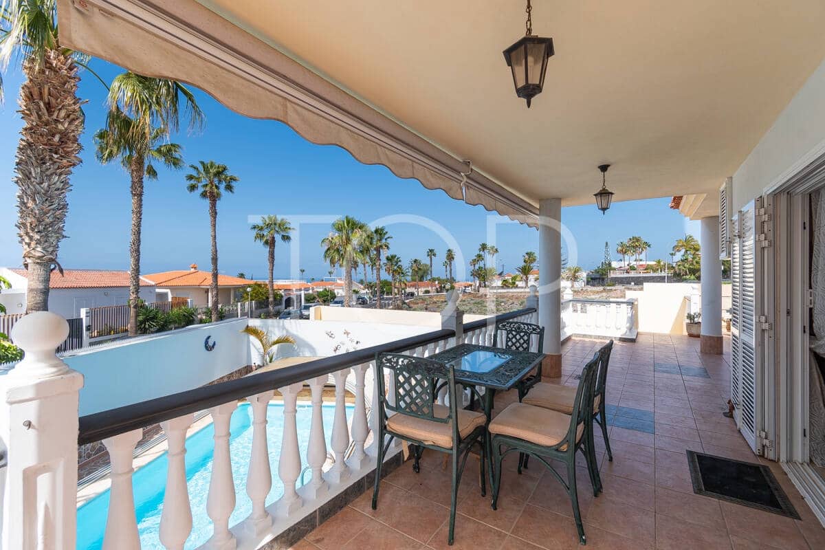 4 camera da letto Villa in vendita in Adeje con piscina garage - 1.299.000 € (Rif: 9895631)