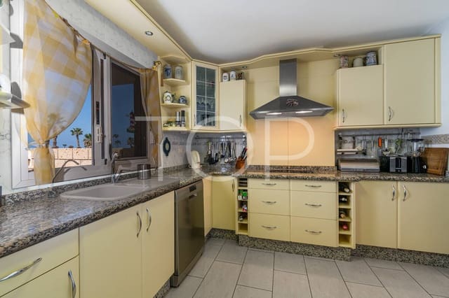 4 camera da letto Villa in vendita in Callao Salvaje - Playa Paraíso, Adeje con piscina garage - 1.299.000 € (Rif: 9895631)