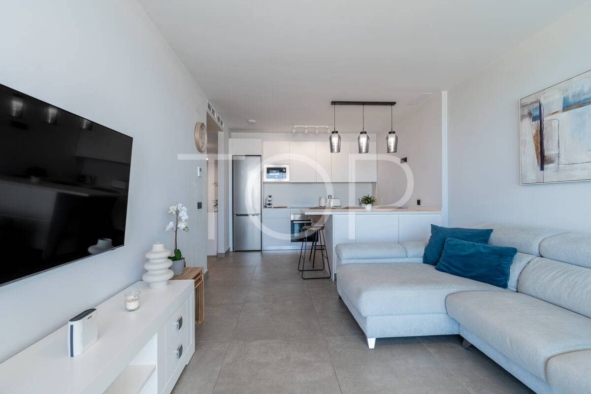 2 sypialnia Mieszkanie na sprzedaż w El Madronal z basenem garażem - 750 000 € (Ref: 9906634)