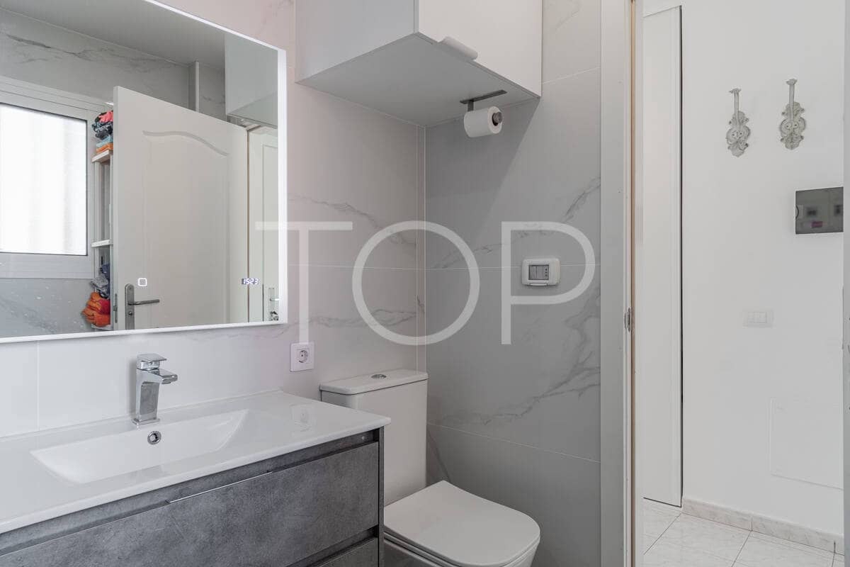 2 slaapkamer Flat te koop in Callao Salvaje met zwembad garage - € 295.000 (Ref: 9923110)