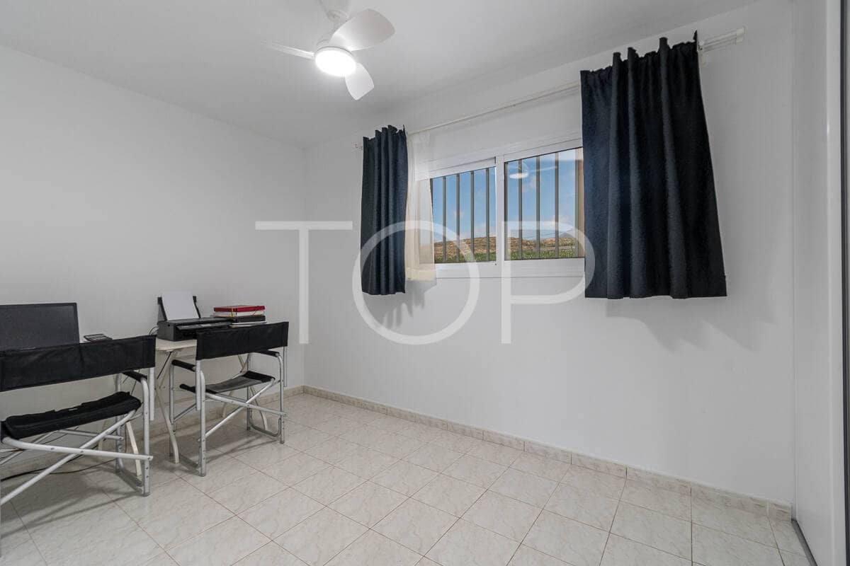 2 slaapkamer Flat te koop in Callao Salvaje met zwembad garage - € 295.000 (Ref: 9923110)