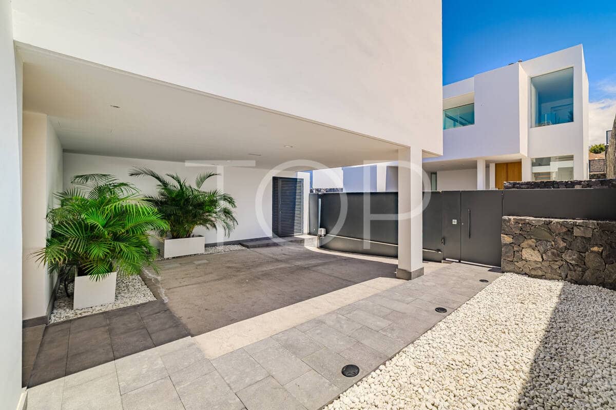 3 Zimmer Villa zu verkaufen in Callao Salvaje mit Pool Garage - 1.595.000 € (Ref: 9923111)