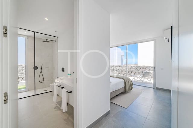 3 Zimmer Villa zu verkaufen in Callao Salvaje, Adeje mit Pool Garage - 1.595.000 € (Ref: 9923111)