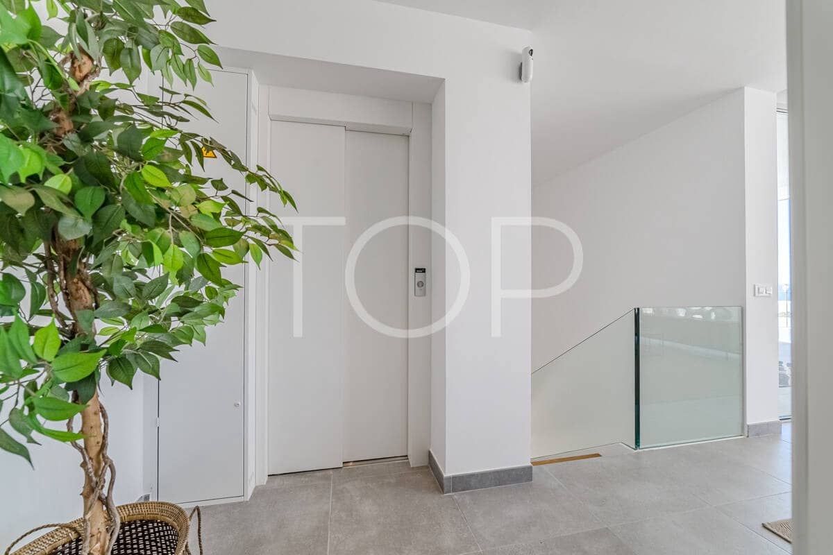 3 Zimmer Villa zu verkaufen in Callao Salvaje mit Pool Garage - 1.595.000 € (Ref: 9923111)