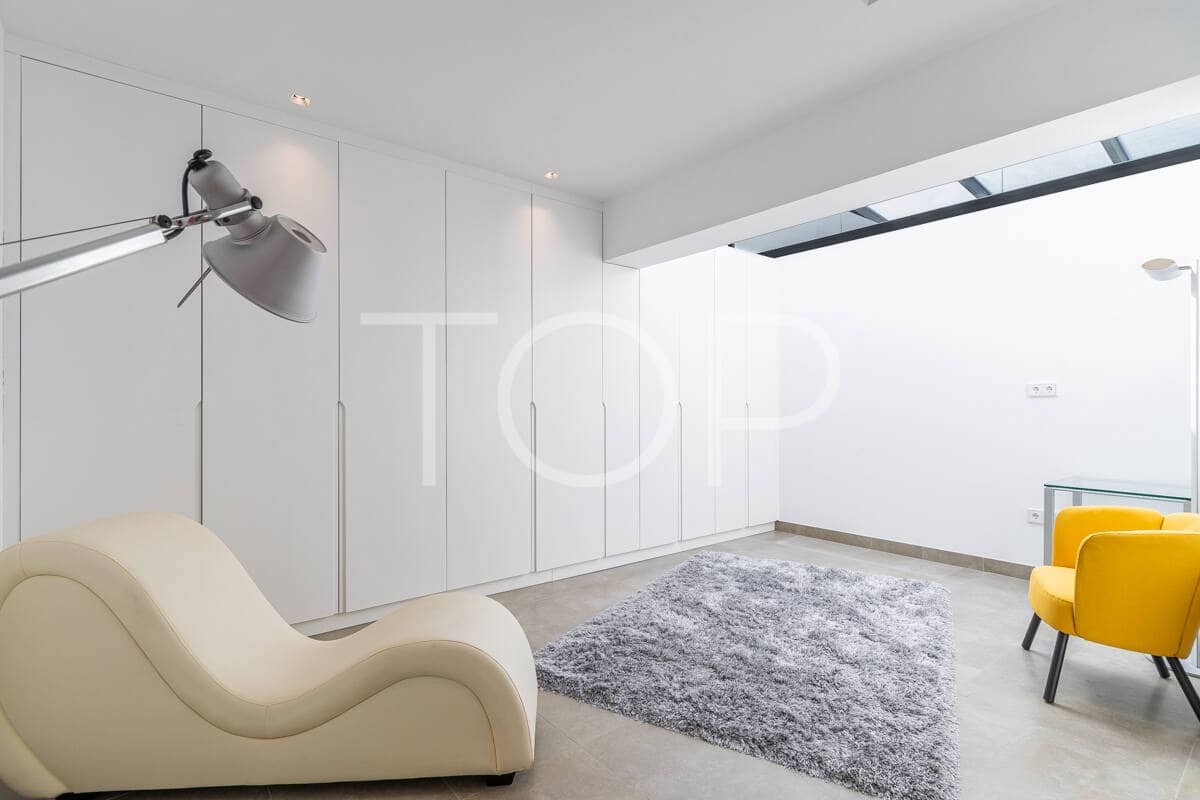 2 sovrum Takvåning till salu i La Caleta Adeje med pool garage - 1 590 000 € (Ref: 9935393)