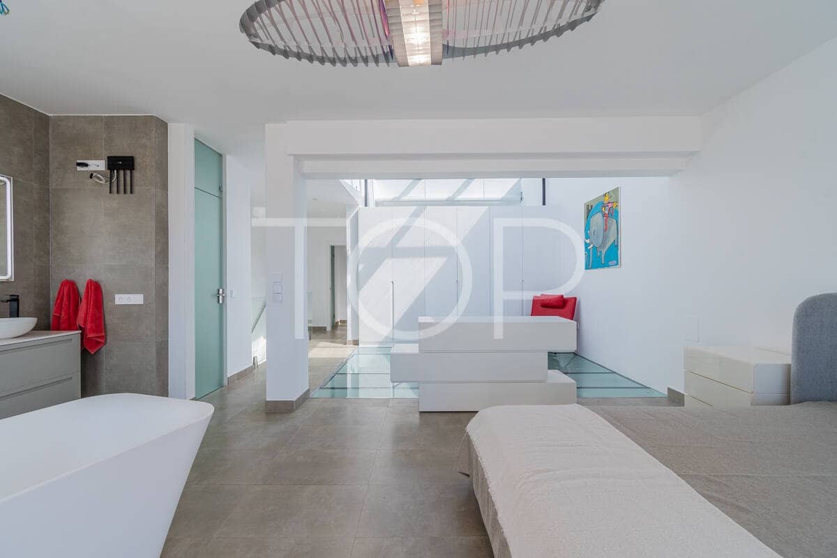2 sovrum Takvåning till salu i La Caleta Adeje med pool garage - 1 590 000 € (Ref: 9935393)
