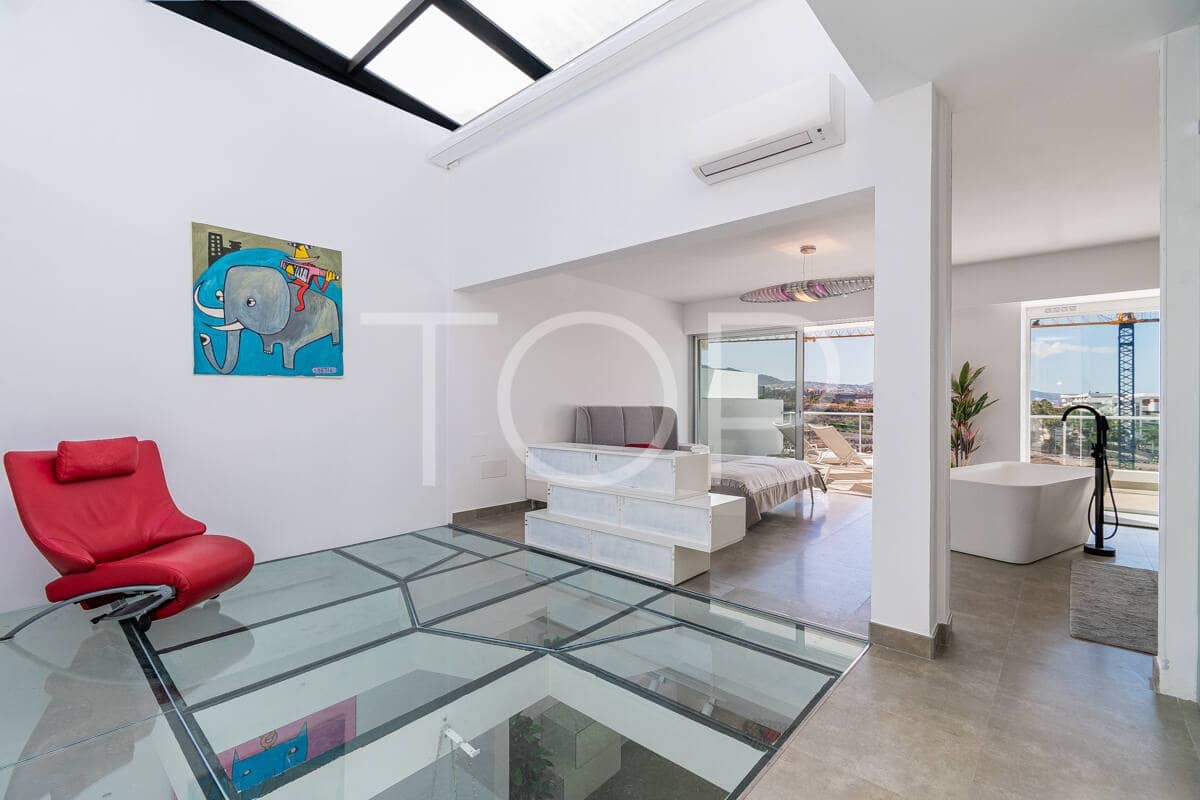 2 sovrum Takvåning till salu i La Caleta Adeje med pool garage - 1 590 000 € (Ref: 9935393)