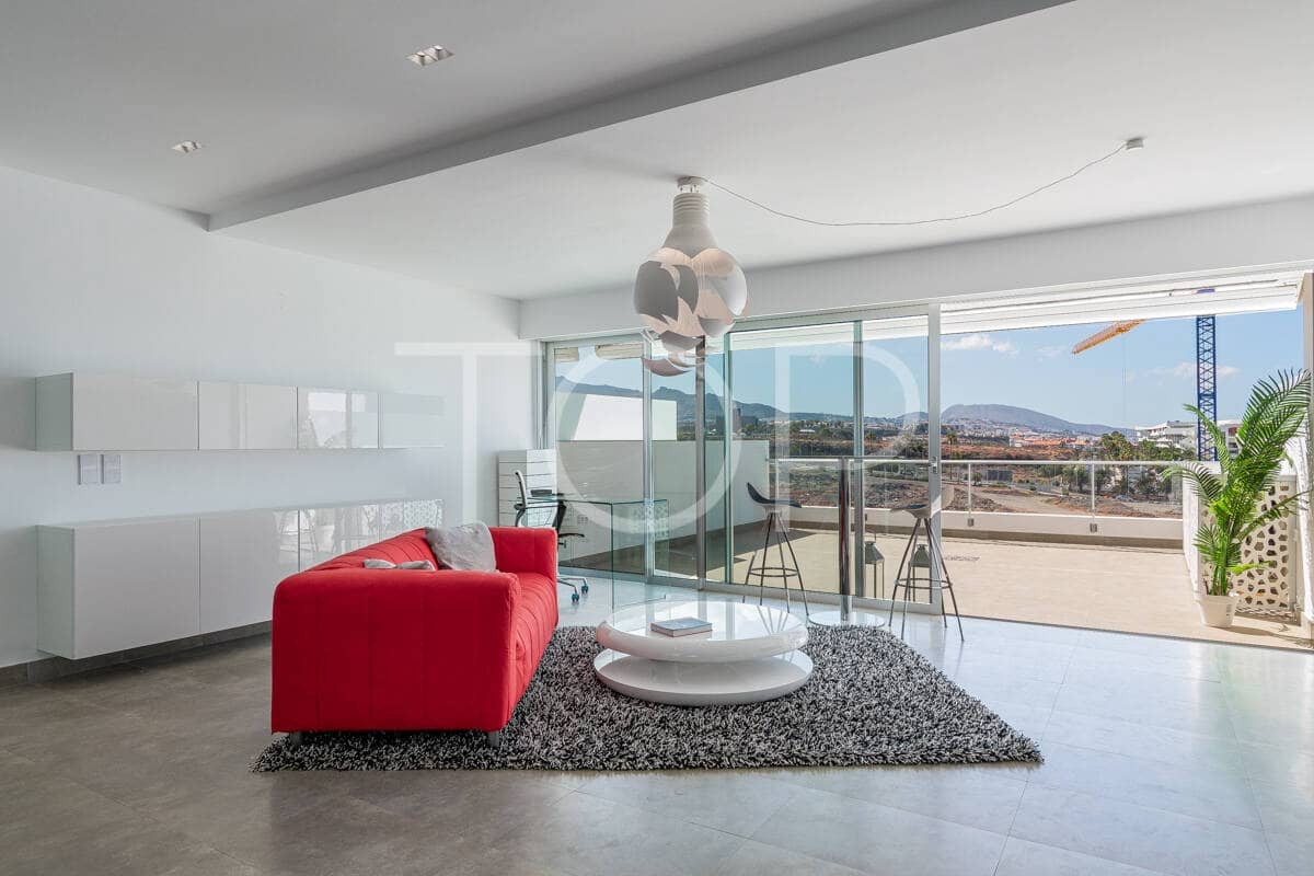 2 sovrum Takvåning till salu i La Caleta Adeje med pool garage - 1 590 000 € (Ref: 9935393)