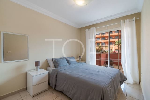 3 soveværelse Lejlighed til salg i Playa del Duque, Adeje med swimmingpool garage - € 895.000 (Ref: 9937400)