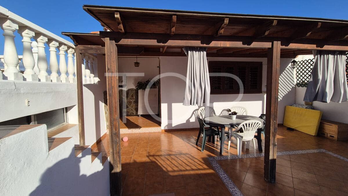 4 bedroom Terraced Villa for sale in Candelaria with pool garage - € 380,000 (Ref: 9949025)
