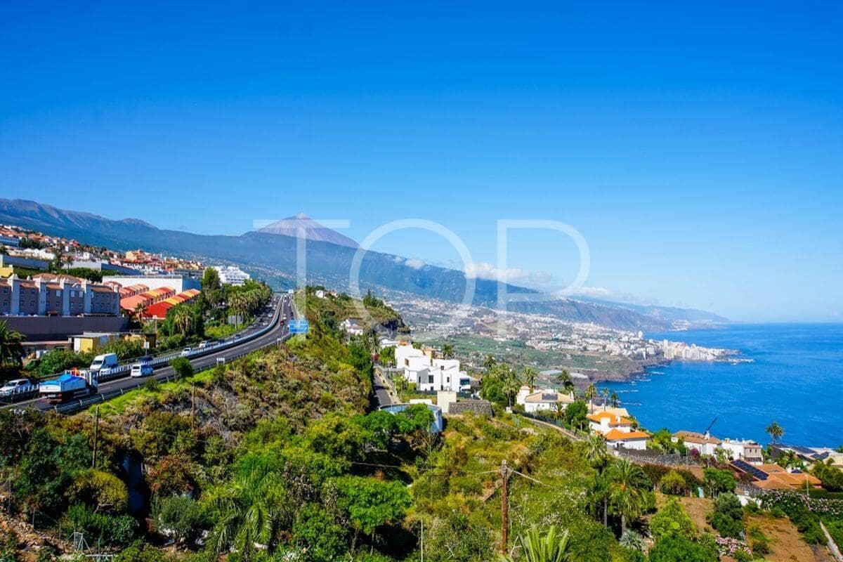 4 bedroom Villa for sale in Santa Ursula with pool garage - € 600,000 (Ref: 9953586)
