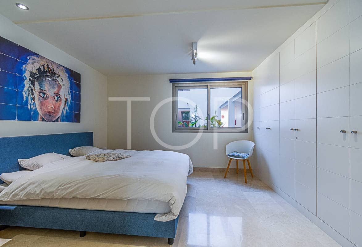 2 bedroom Flat for sale in La Caleta Adeje with pool garage - € 950,000 (Ref: 9965971)