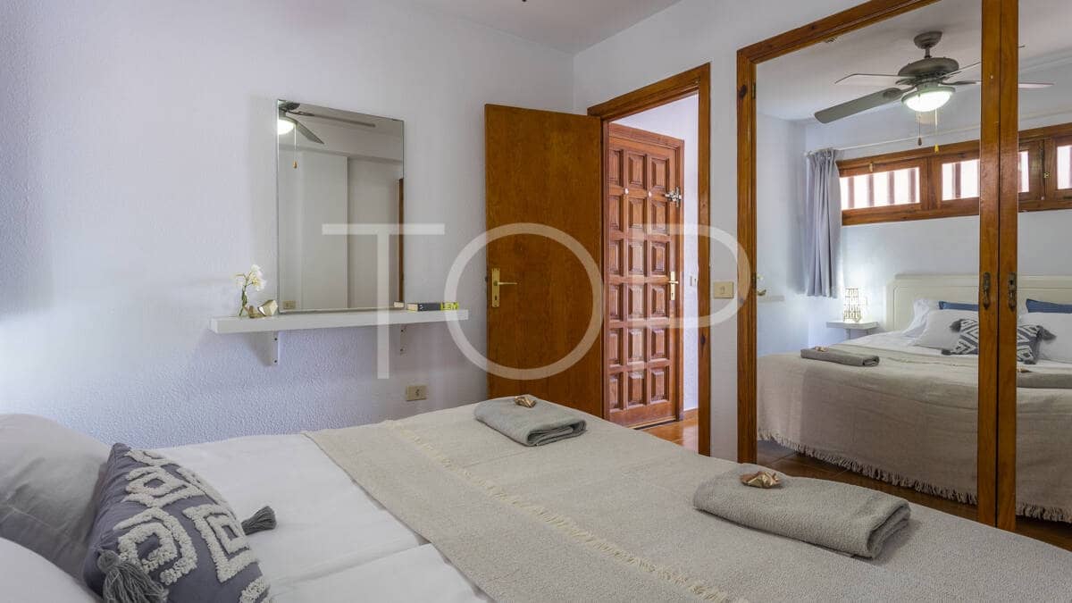 1 bedroom Flat for sale in Costa Adeje - € 235,000 (Ref: 9969109)
